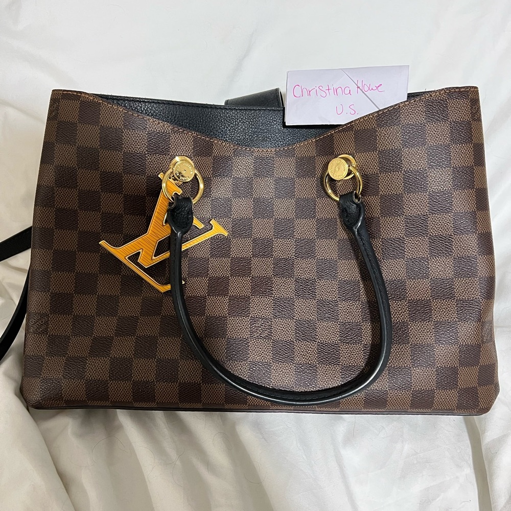 AUTHENTIC Louis Vuitton Riverside Damier including Sarah Wallet